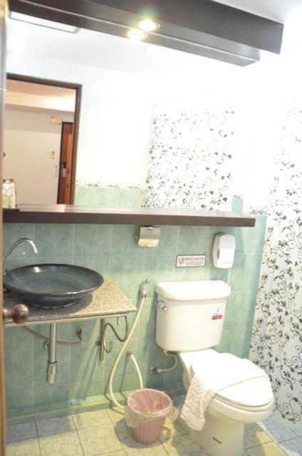 Hotel Baan Chalelarn HHQ Habitación foto