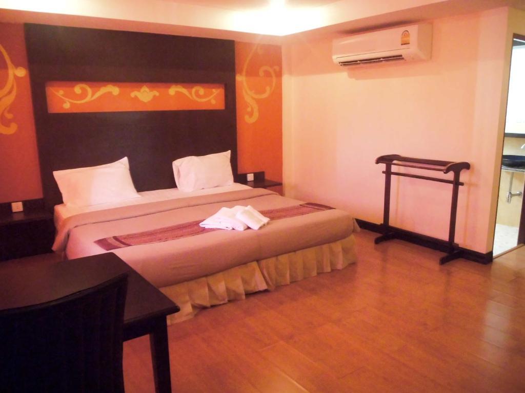 Hotel Baan Chalelarn HHQ Habitación foto